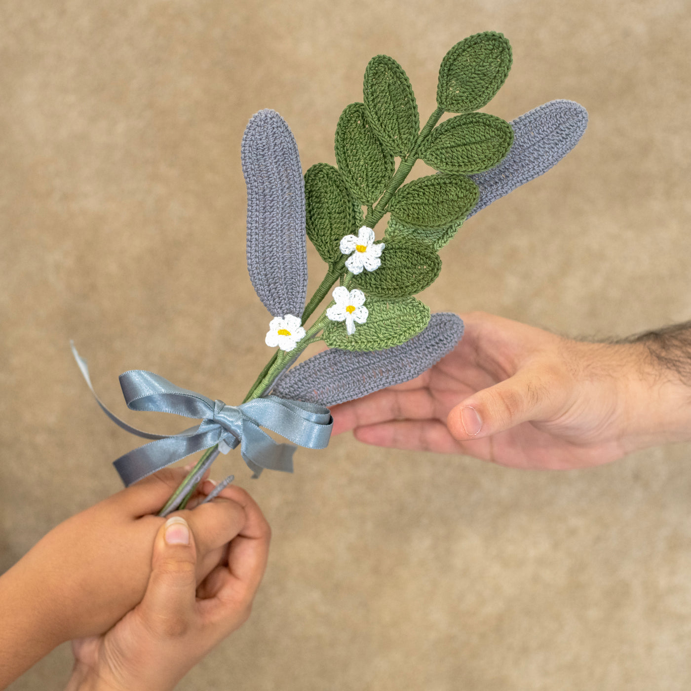 Elegant Crochet Leaf Bouquet – Unique Father’s Day Gift Idea
