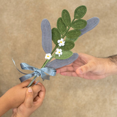Elegant Crochet Leaf Bouquet – Unique Father’s Day Gift Idea