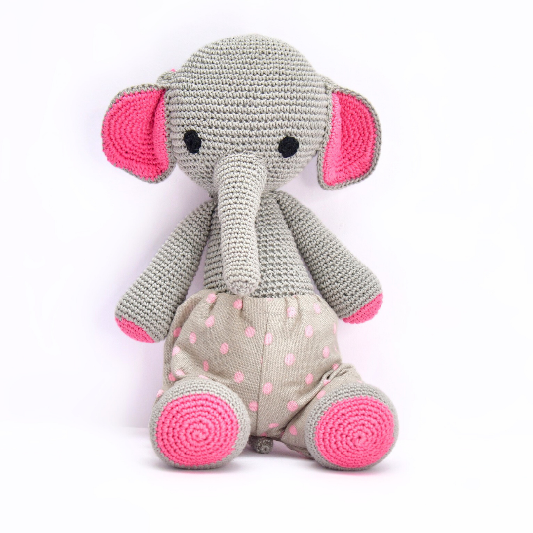 Ellie the Holiday Elephant – Cute & Crochet Crafted