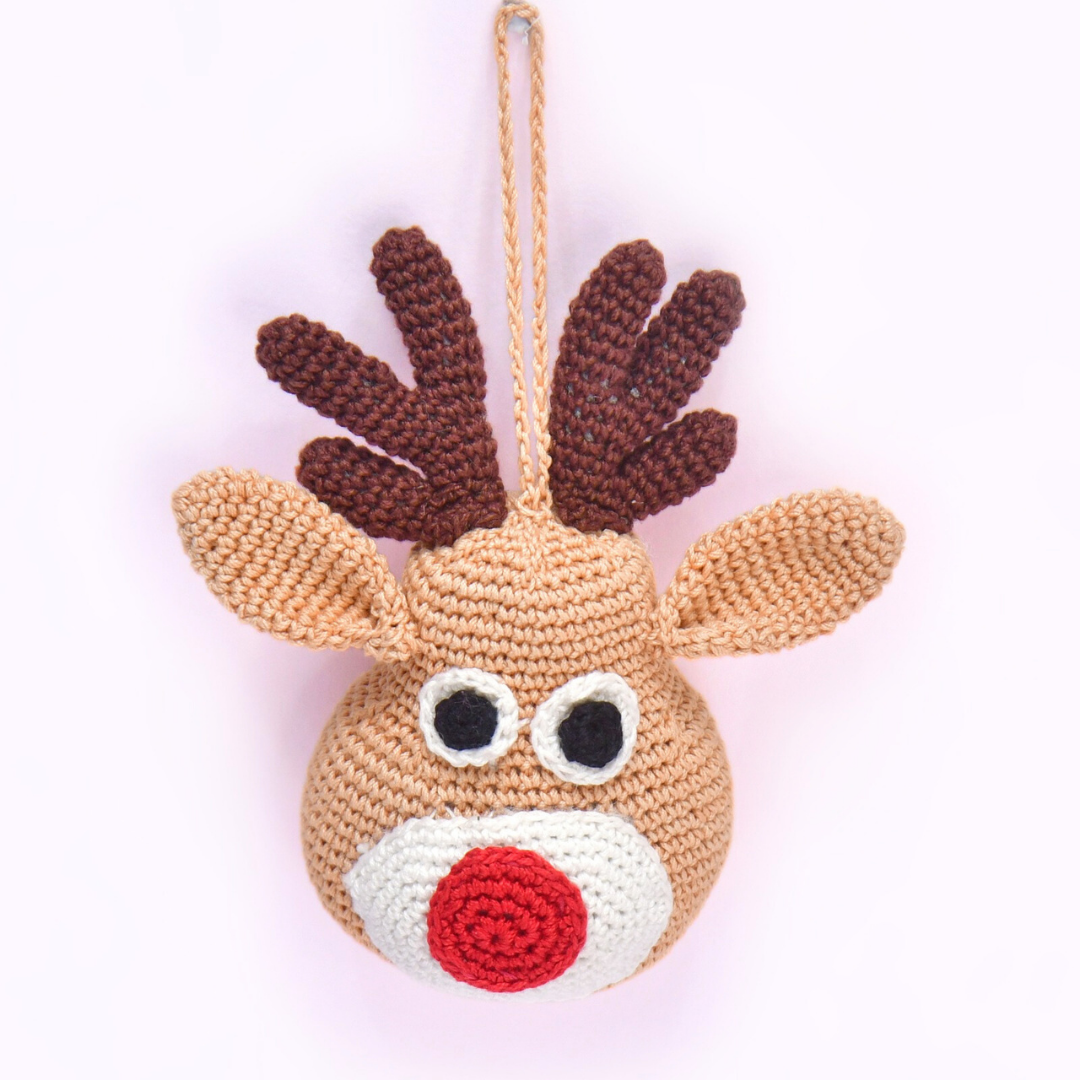 Whimsical Crochet Reindeer Face Ornament – Handcrafted Christmas Décor