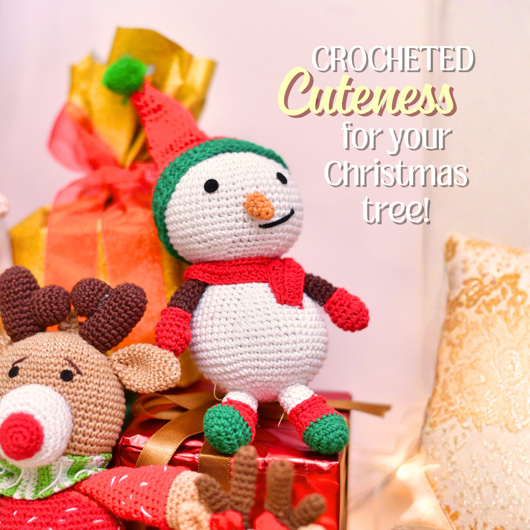 Cheerful Crochet Happy Snowman Soft Toy – Handcrafted Holiday Gift & Décor