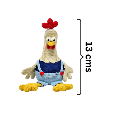 Meet Dorris the Rooster – A Bundle of Joy in Feathers & Yarn!