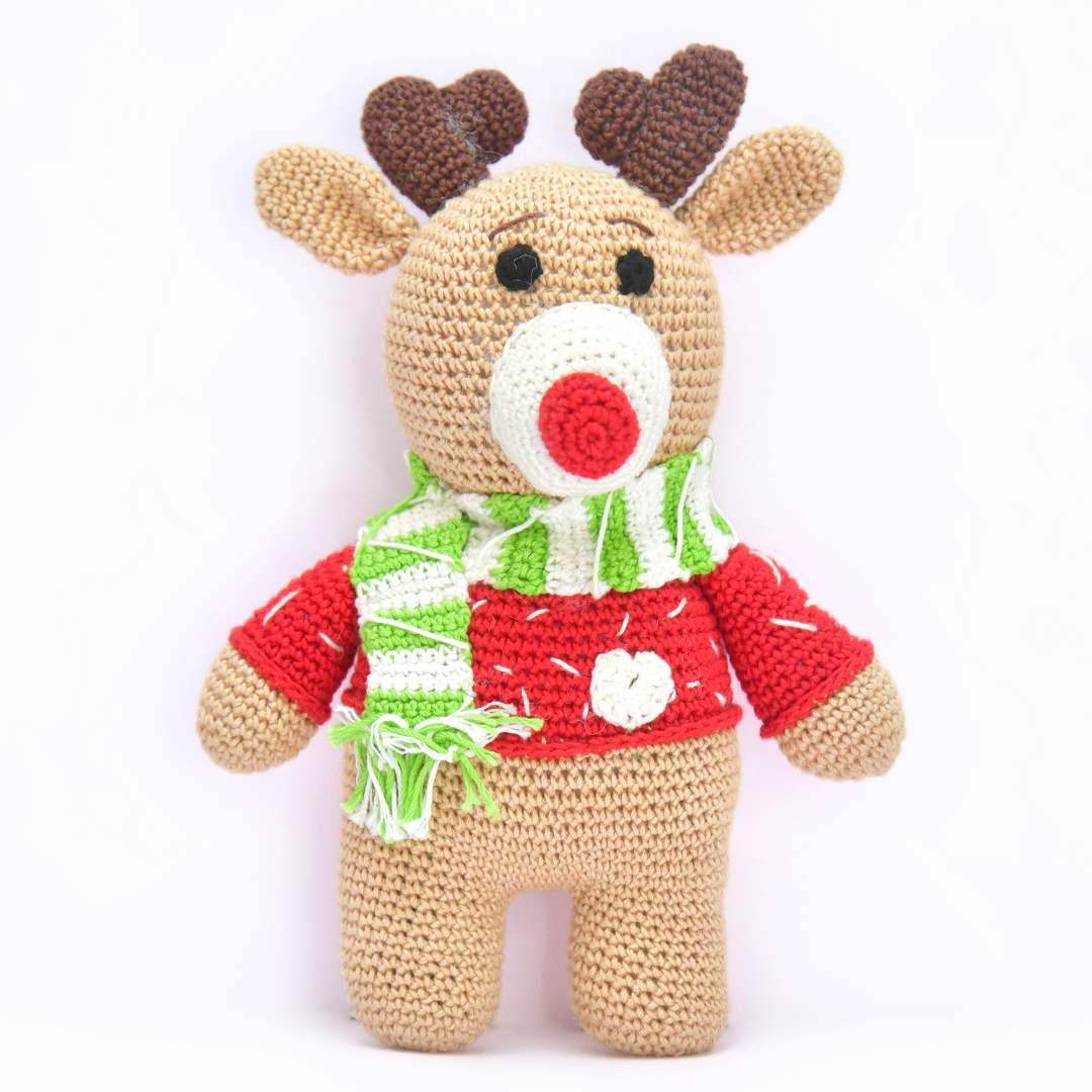 Dashing Crochet Dapper Reindeer – Handcrafted Holiday Magic