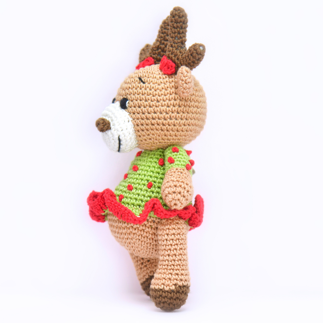 Cheerful Crochet Girl Reindeer Soft Toy – Handcrafted Holiday Gift & Décor
