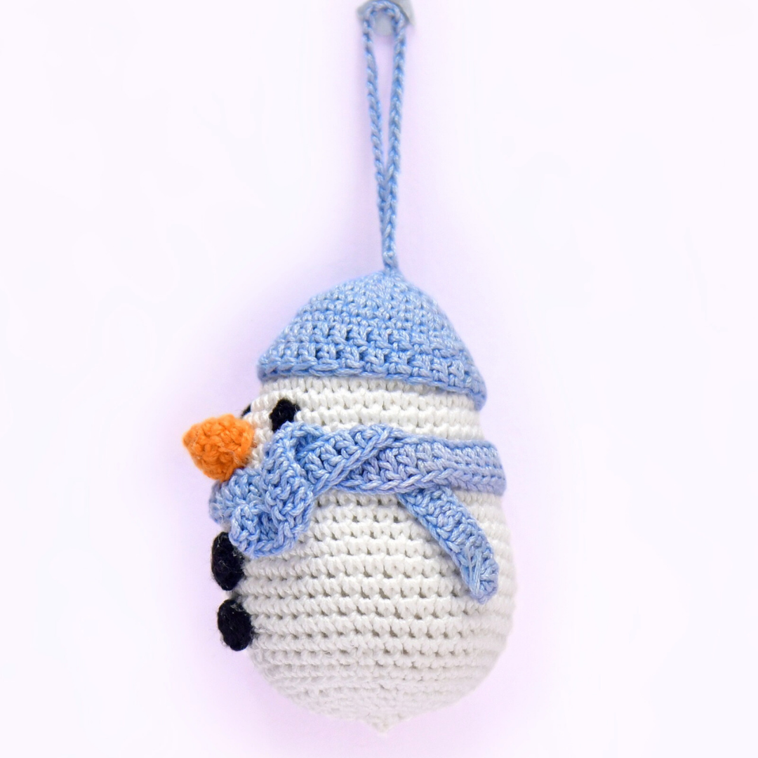 Whimsical Crochet Snowman Ornament – Delightful Christmas Tree Décor