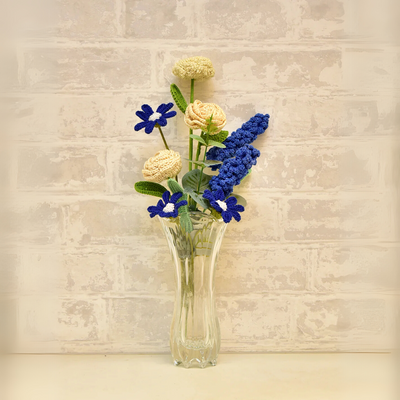 Brighten Your Space with a Crochet Daisy & Hyacinth Bouquet