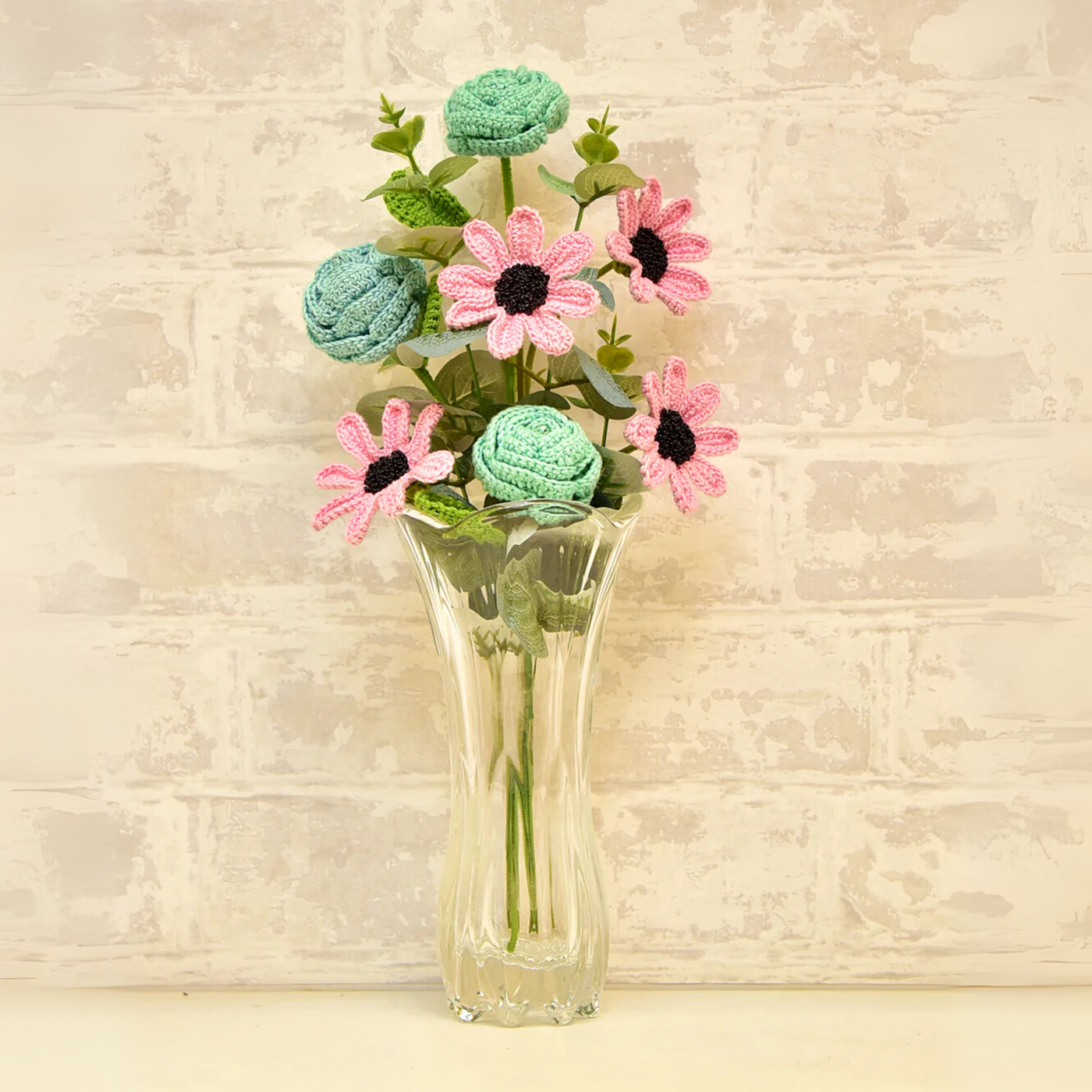 Crochet Daisy & Rose Bouquet – Whimsical Floral Gift